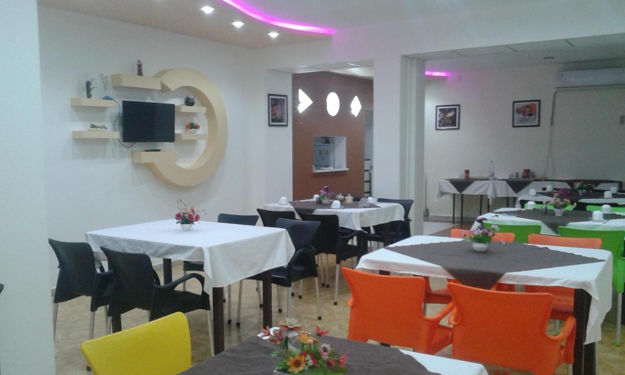 Hotel Remes Κωνσταντίνη Εξωτερικό φωτογραφία