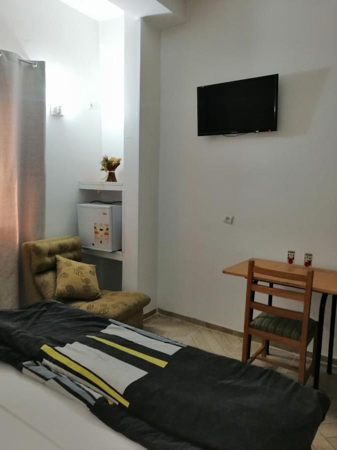 Hotel Remes Κωνσταντίνη Εξωτερικό φωτογραφία